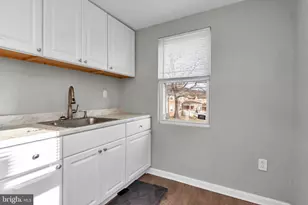 2735 Bookert Dr, Baltimore, MD 21225 - Photo 6