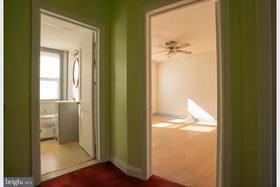 839 N. Chapel Gate Lane, Baltimore, MD 21229 - Photo 10