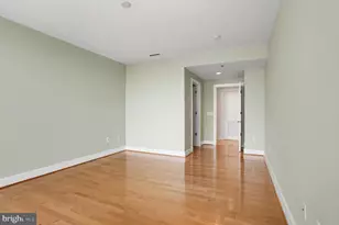 2772 Lighthouse Point E, Baltimore, MD 21224 - Photo 30