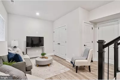4202 Laplata Avenue, Baltimore, MD 21211 - Photo 10