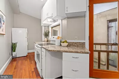 2010 Fountain Street, Baltimore, MD 21231 - Photo 14