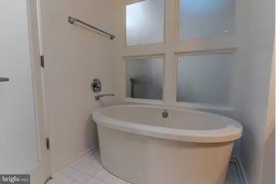 9 N Decker Avenue N, Baltimore, MD 21224 - Photo 10
