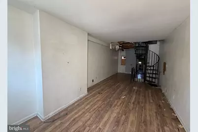 219 N Montford Avenue, Baltimore, MD 21224 - Photo 2