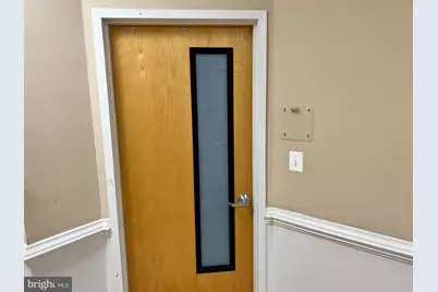 8 South #502, Baltimore, MD 21202 - Photo 2