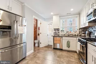 3902 Hudson St, Baltimore, MD 21224 - Photo 12