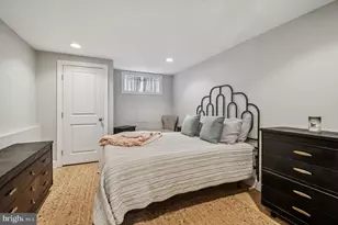 121 S Curley St, Baltimore, MD 21224 - Photo 32