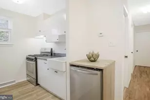 4407 Falls Bridge Dr, Baltimore, MD 21211 - Photo 6