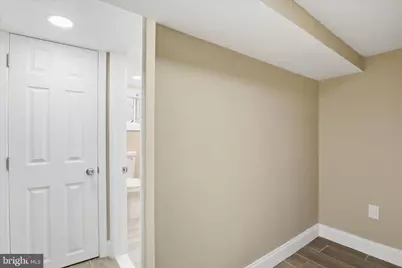 3801 W Overlea Avenue, Baltimore, MD 21206 - Photo 12