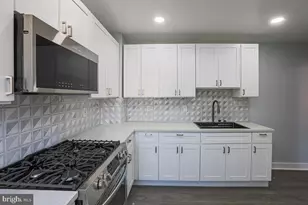 604 E 31st St, Baltimore, MD 21218 - Photo 30