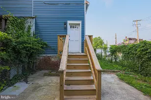 604 E 31st St, Baltimore, MD 21218 - Photo 10