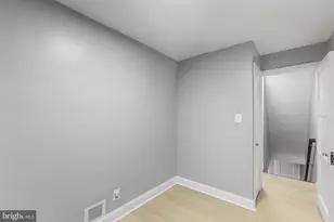 105 Upmanor Rd, Baltimore, MD 21229 - Photo 16