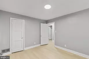 105 Upmanor Rd, Baltimore, MD 21229 - Photo 14