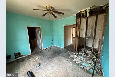 4422 Forest View Avenue, Baltimore, MD 21206 - Photo 10