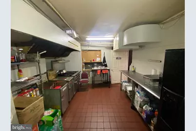 2110 N Charles Street N, Baltimore, MD 21218 - Photo 4