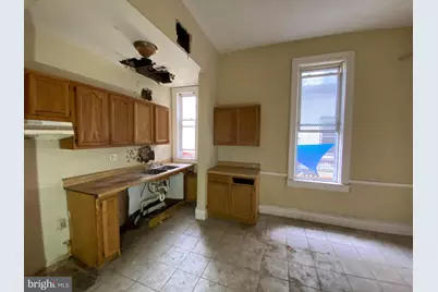 2110 N Charles Street N, Baltimore, MD 21218 - Photo 16