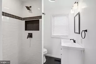 1347 Cambria St, Baltimore, MD 21225 - Photo 12