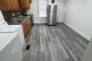 2015 Sinclair Ln, Baltimore, MD 21213 - Photo 4