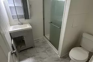 2015 Sinclair Ln, Baltimore, MD 21213 - Photo 8