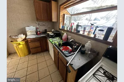 213 10th Avenue, Baltimore, MD 21225 - Photo 16