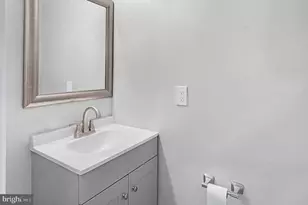 1032 N Broadway, Baltimore, MD 21205 - Photo 12