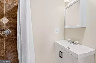 1402 Light St, Baltimore, MD 21230 - Photo 20