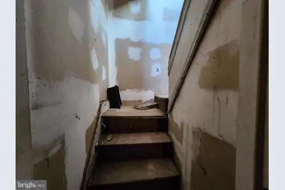 2100 N Fulton Avenue, Baltimore, MD 21217 - Photo 10