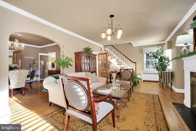 810 E Belvedere Avenue E, Baltimore, MD 21212 - Photo 2