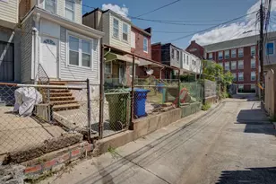 2621 E Oliver St, Baltimore, MD 21213 - Photo 50