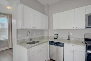 2621 E Oliver St, Baltimore, MD 21213 - Photo 24