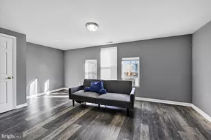 304 S Collins Ave, Baltimore, MD 21229 - Photo 10