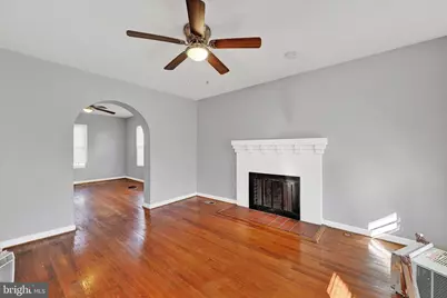 304 S Collins Avenue, Baltimore, MD 21229 - Photo 2