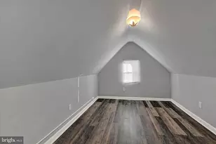 304 S Collins Ave, Baltimore, MD 21229 - Photo 16