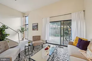 2303 Bayleaf Ct, Baltimore, MD 21209 - Photo 6