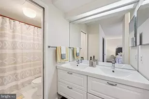 2303 Bayleaf Ct, Baltimore, MD 21209 - Photo 30