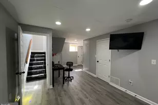 402 N Chapel St, Baltimore, MD 21231 - Photo 16