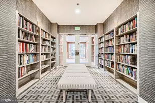 250 President St, Baltimore, MD 21202 - Photo 18