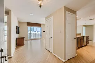 250 President St, Baltimore, MD 21202 - Photo 4