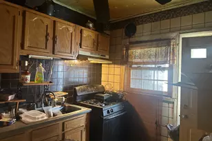 26 N Rosedale St, Baltimore, MD 21229 - Photo 4