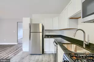 38 N Bernice Ave, Baltimore, MD 21229 - Photo 14