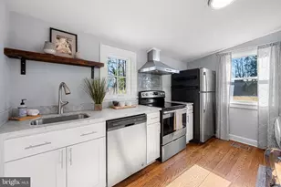 5603 Kenford Rd, Baltimore, MD 21209 - Photo 8