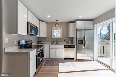 1221 Dellwood Avenue, Baltimore, MD 21211 - Photo 8