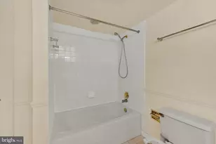 1040 Deer Ridge Dr, Baltimore, MD 21210 - Photo 24