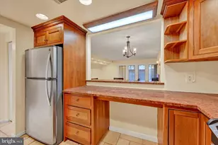 1040 Deer Ridge Dr, Baltimore, MD 21210 - Photo 8