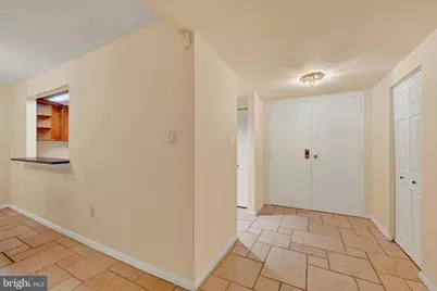 1040 Deer Ridge Drive #213, Baltimore, MD 21210 - Photo 4