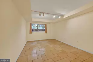 1040 Deer Ridge Dr, Baltimore, MD 21210 - Photo 16