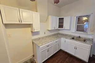 321 S Mount St, Baltimore, MD 21223 - Photo 8