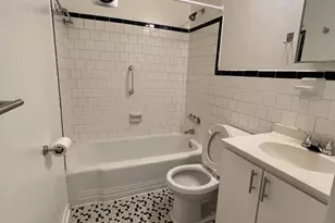 4414 Falls Bridge Dr, Baltimore, MD 21211 - Photo 10