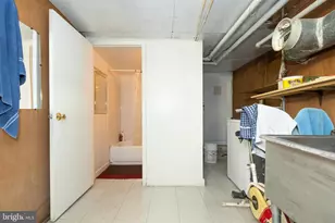 505 E 35th St, Baltimore, MD 21218 - Photo 36