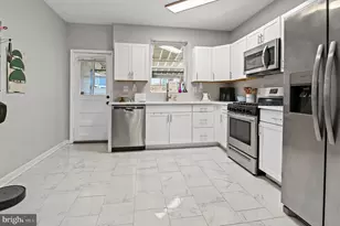 505 S Lehigh St, Baltimore, MD 21224 - Photo 6