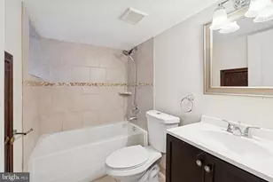 3343 Ravenwood Ave, Baltimore, MD 21213 - Photo 18